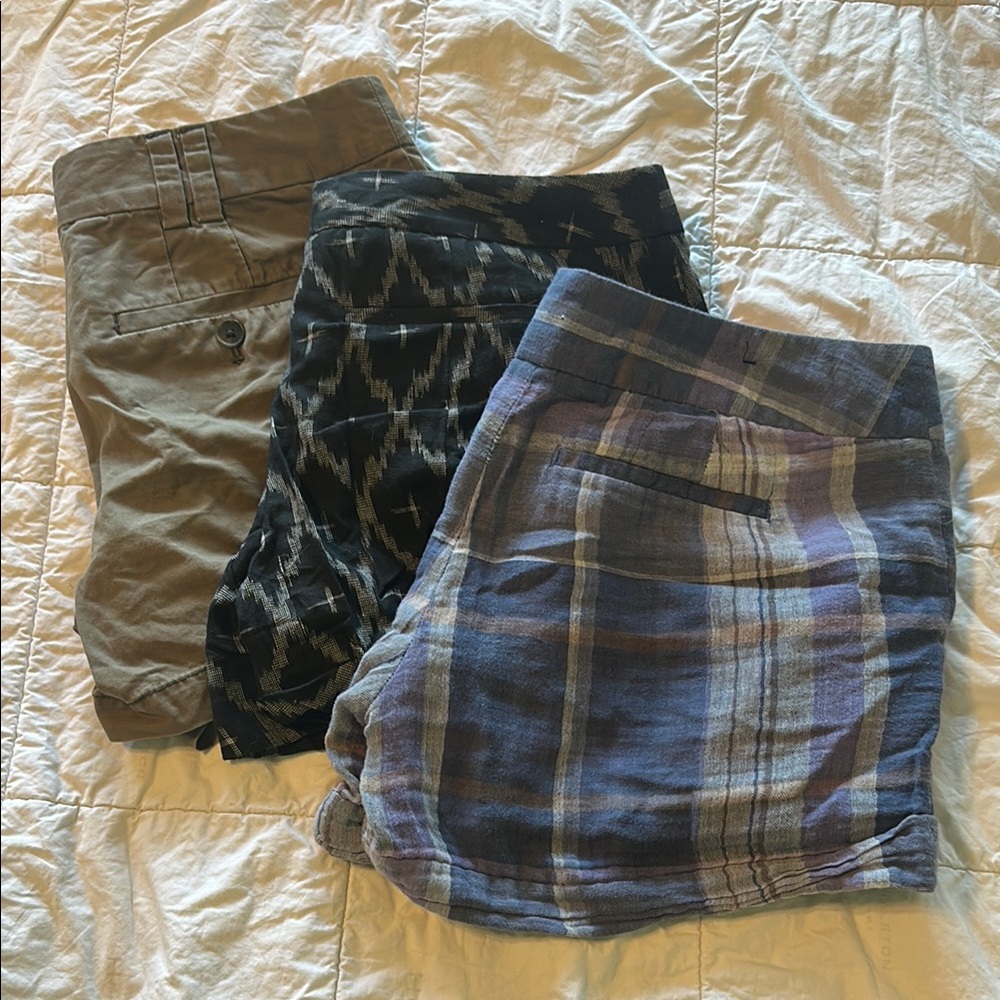 Banana Republic Plaid Shorts in Blue and Brown